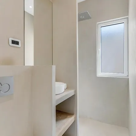 Contemporain Vue - Parking Prive & Bateau Privatif Apartment Sainte-Maxime